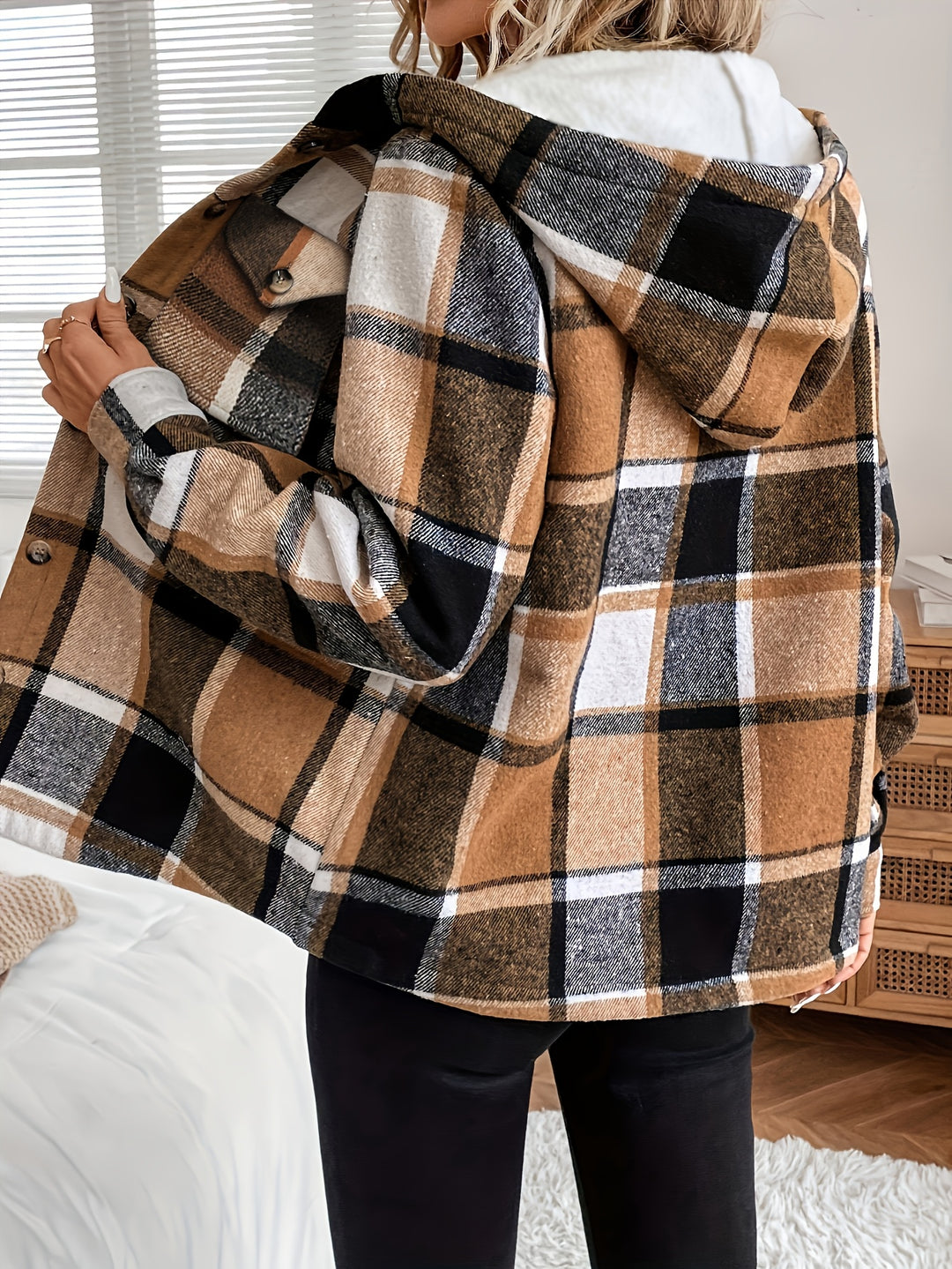 Women's Fleece Lined Hooded Plaid Shacket 9