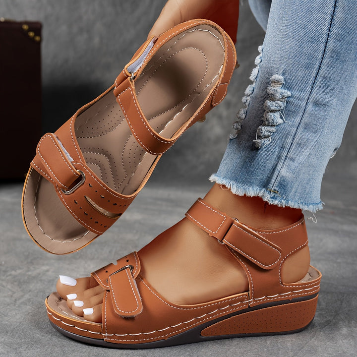 Neve | Orthopedic Sandals with Adjustable Straps
