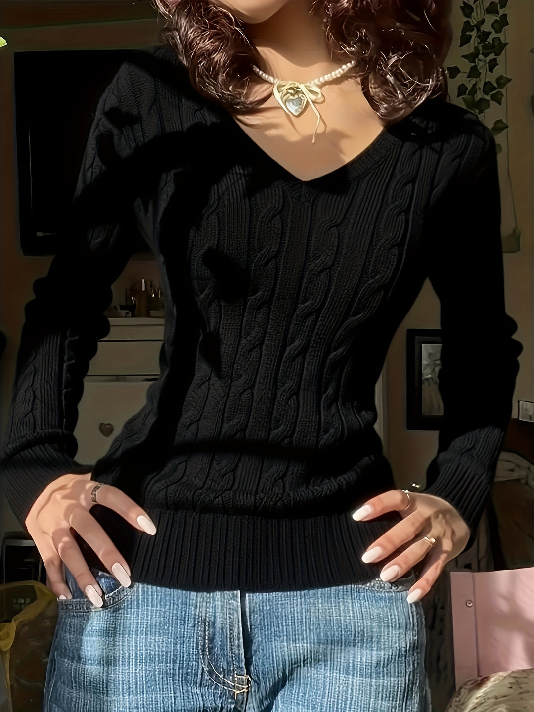 Women's Fitted V Neck Cable Aran Jumper 1