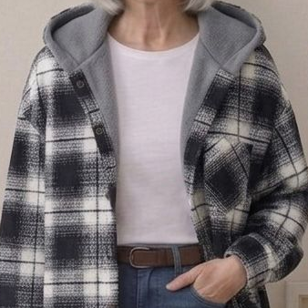 Doireann | Women's Relaxed Hooded Flannel Jacket